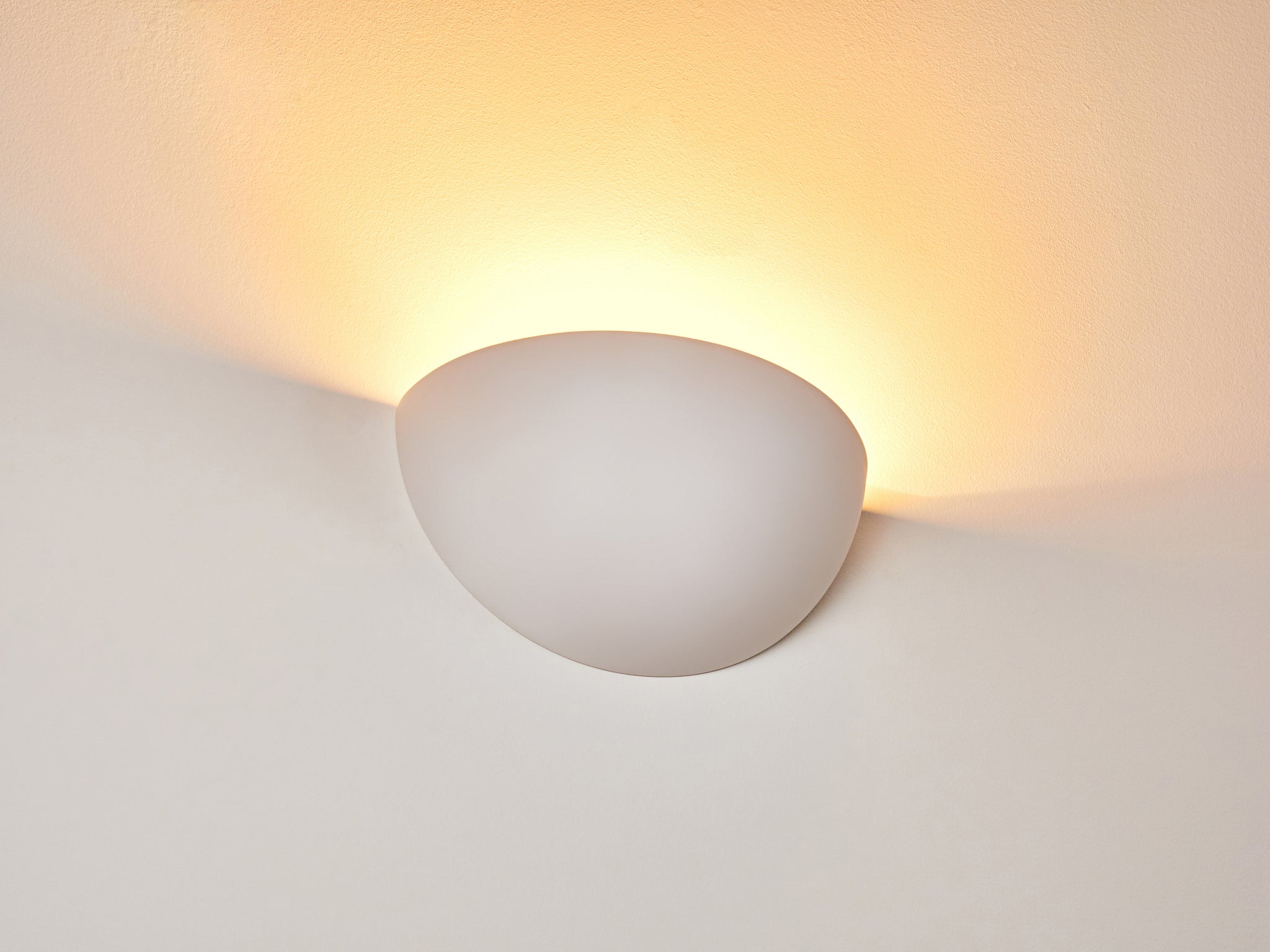Ceramic Wall Light Bowl Shaped, Uplighter White Paintable Finish E14 socket (NO BULB)